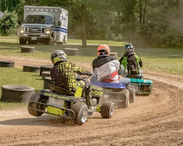 Badger State Lawn Mower Racing